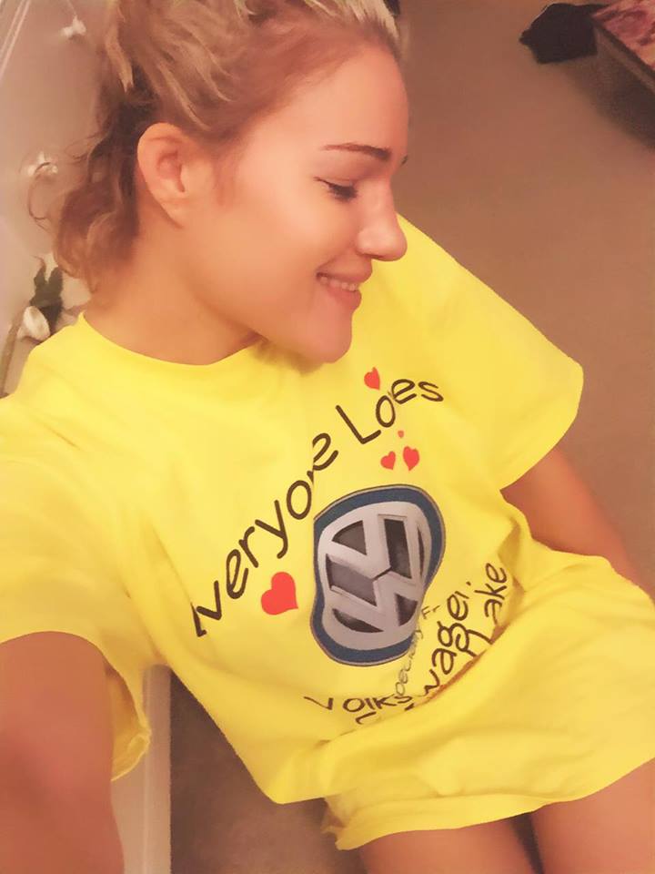 Felice Herrig in yellow shirt